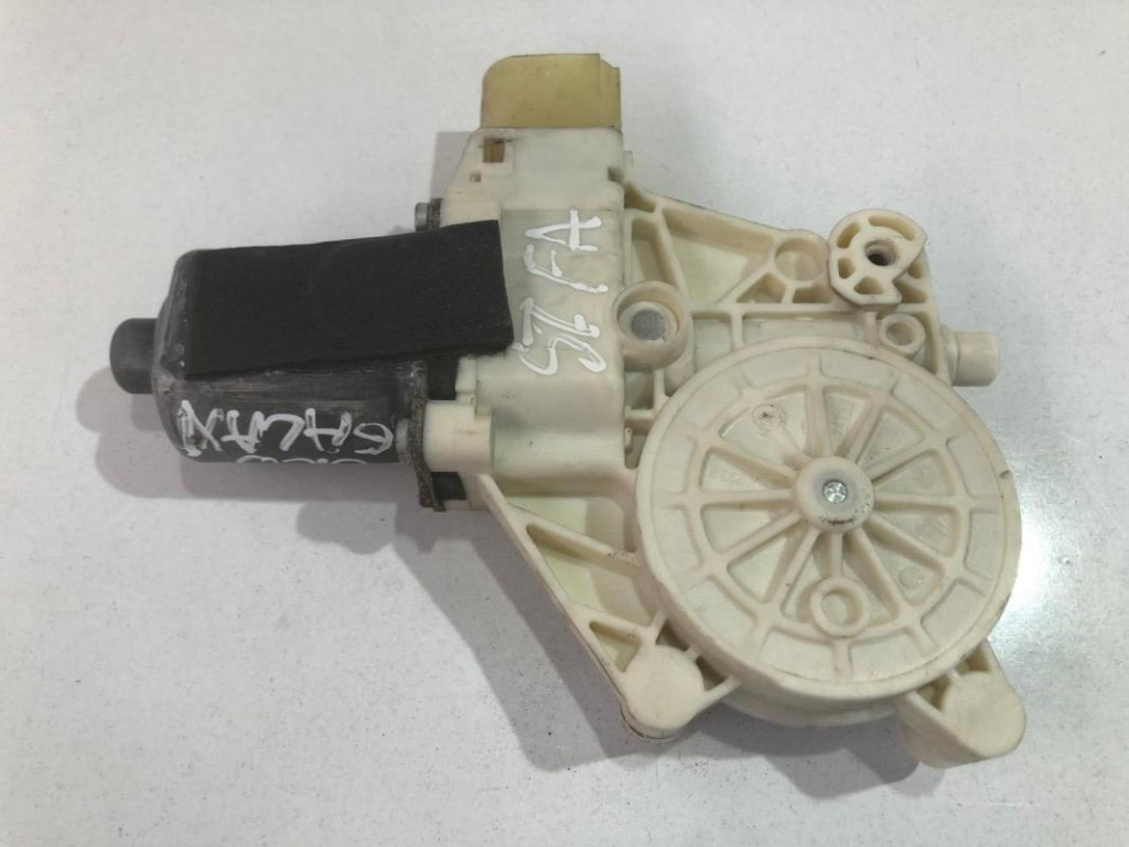 Motoras macara geam stanga fata 0130822287 Ford Galaxy 2 [2006 - 2010]
