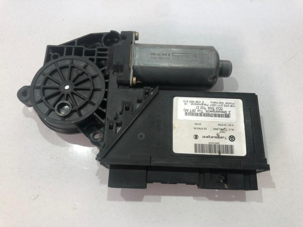 Motoras macara geam stanga fata 3d2959702d Volkswagen VW Phaeton [2002 - 2008]