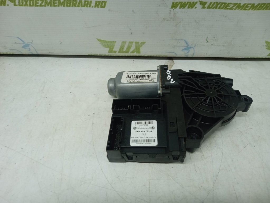 Motoras macara geam stanga fata 5k0959793a Volkswagen VW Eos [facelift] [2010 - 2020]