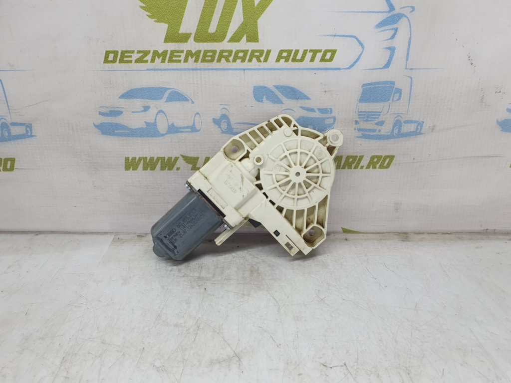 Motoras macara geam stanga fata 8k0959801a Audi A4 B8/8K [2007 - 2011]