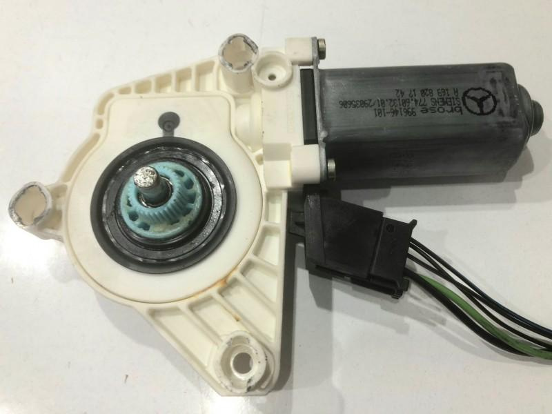 Motoras macara geam stanga fata a1698201742 Mercedes-Benz A-Class W169 [2004 - 2008]