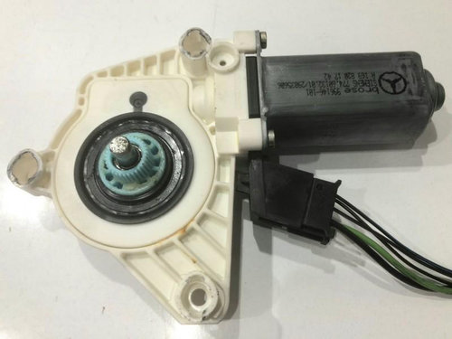 Motoras macara geam stanga fata a1698201742 Mercedes-Benz A-Class W169 [2004 - 2008]