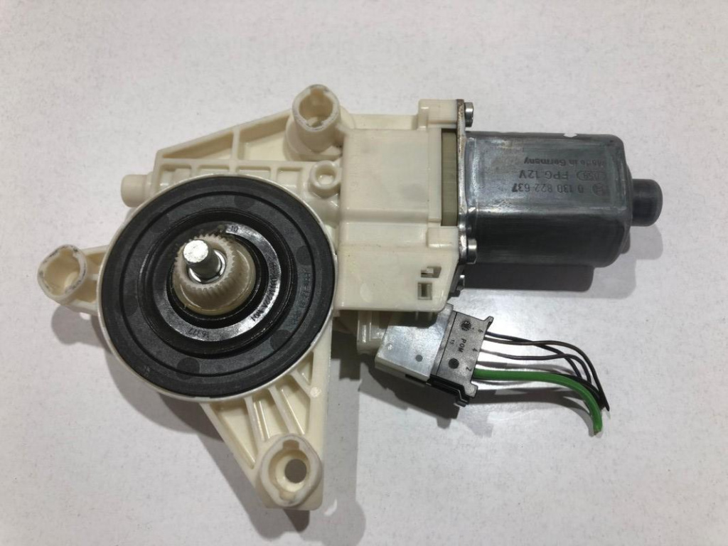 Motoras macara geam stanga fata a2129066802 Mercedes-Benz E-Class W212 [2009 - 2013]