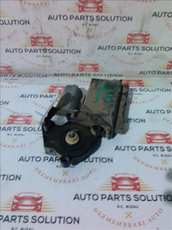 Motoras macara geam stanga fata AUDI A4 an fabr.2002