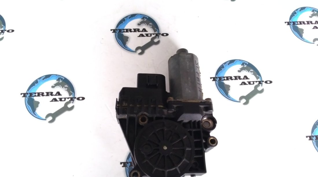 Motoras macara geam stanga fata Audi A6 C5 cod 0130821775