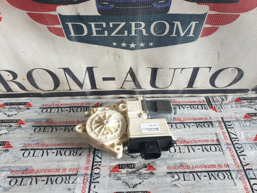 Motoras macara geam stanga fata BMW Seria 5 F07 GT cod piesa : 7017313