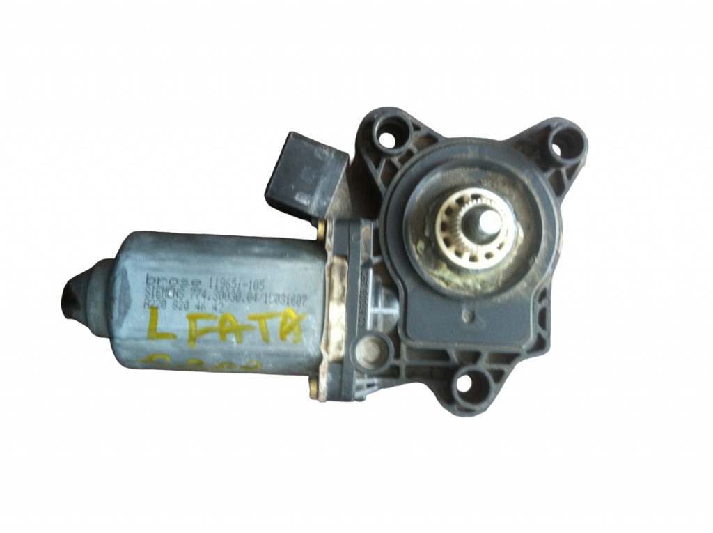 Motoras macara geam stanga fata Mercedes-Benz C-Class W203/S203/CL203 [2000 - 2004] Sedan 4-usi C 200 CDI MT (116 hp) 2.2 CDI