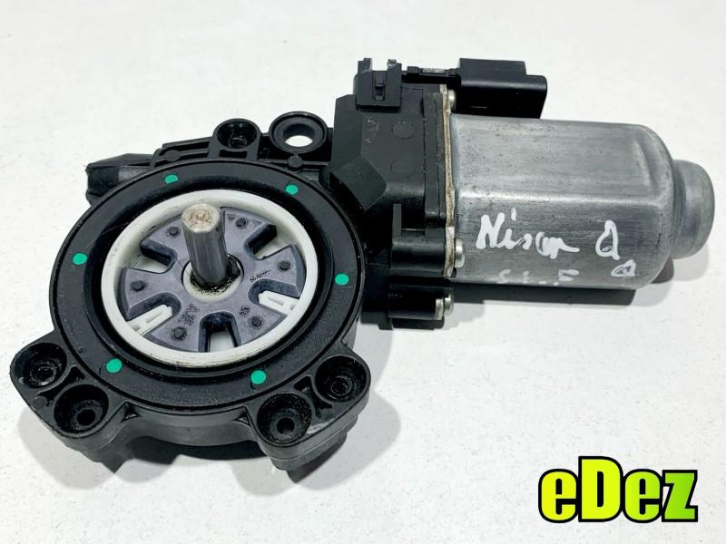 Motoras macara geam stanga fata Nissan Qashqai plus 2 facelift (2010-2014)