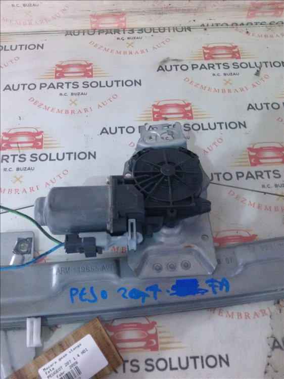 Motoras macara geam stanga fata PEUGEOT 207 1.4 HDI an fabr. 2008