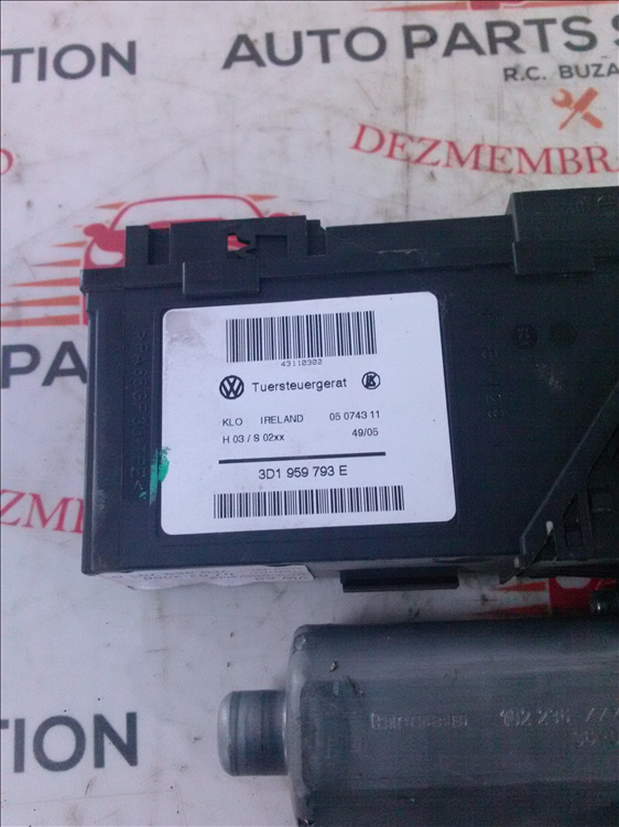 Motoras macara geam stanga fata VOLKSWAGEN TOUAREG