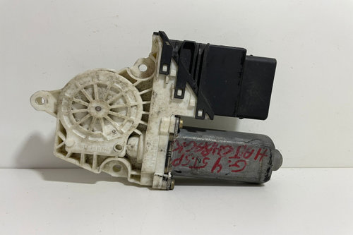 Motoras macara geam stanga spate 101389101/7746002302 Volkswagen VW Bora [1998 - 2005]
