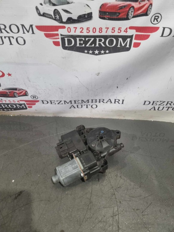 Motoras macara geam stanga spate 5Q0959408G VW Golf VIII 1.4 GTE Plug-in Hybrid DGEA 150 cai