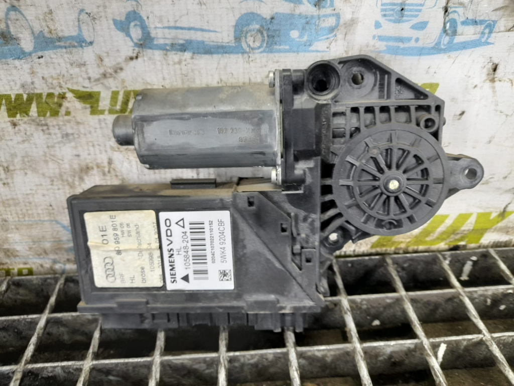 Motoras macara geam stanga spate 8E0959801E Audi A4 B7 [2004 - 2008] 2.0 tdi BPW