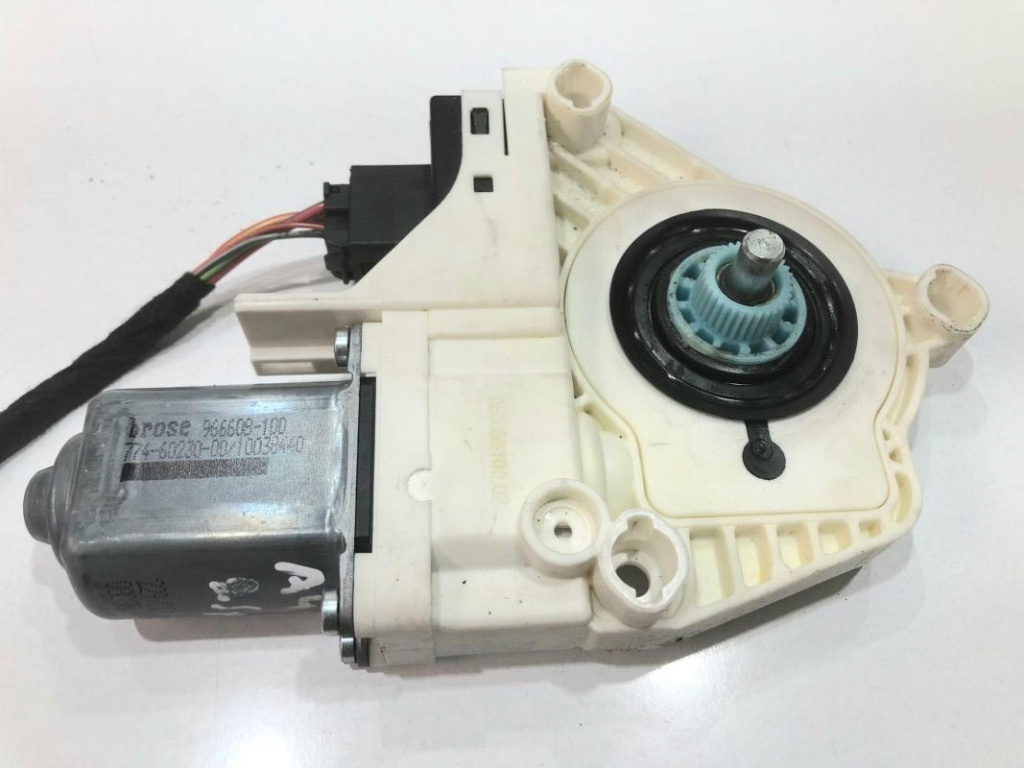 Motoras macara geam stanga spate 8K0959811 Audi A5 8T [2007 - 2011]