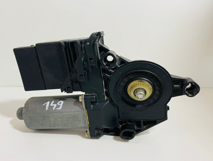 Motoras macara geam stanga spate 993406301/105406301 Volkswagen VW Golf 4 [1997 - 2006]