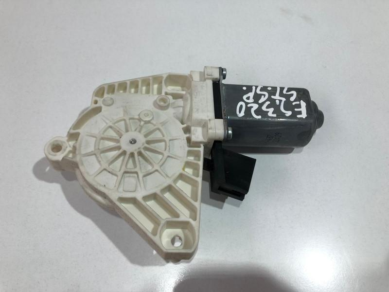 Motoras macara geam stanga spate a2218202942 Mercedes-Benz S-Class W221 [2005 - 2009]