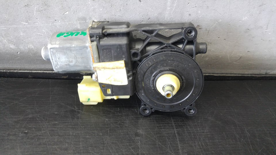 Motoras macara geam stanga spate ford kuga 2 dm2 cm093150