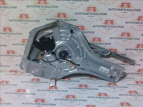 Motoras macara geam stanga spate HYUNDAI TUCSON an fabr.2008