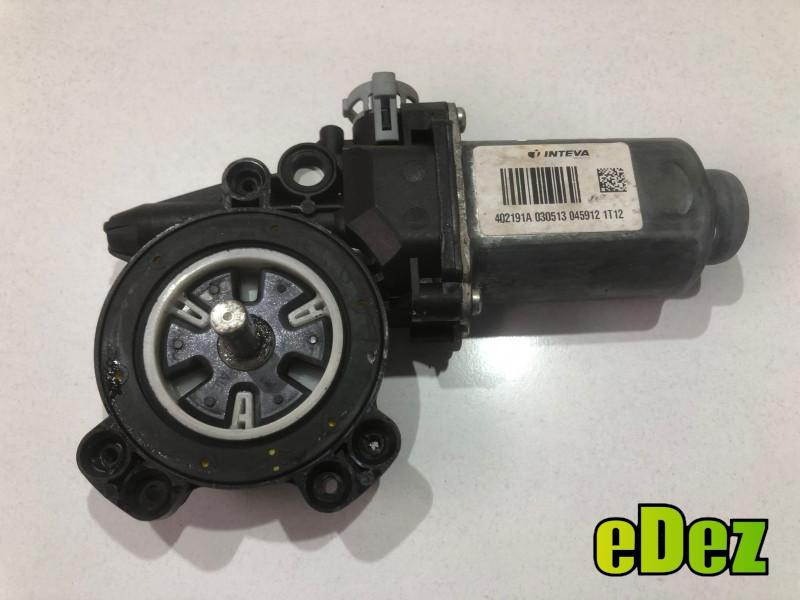 Motoras macara geam stanga spate Nissan Qashqai facelift (2010-2013) [NJ10] 402191a