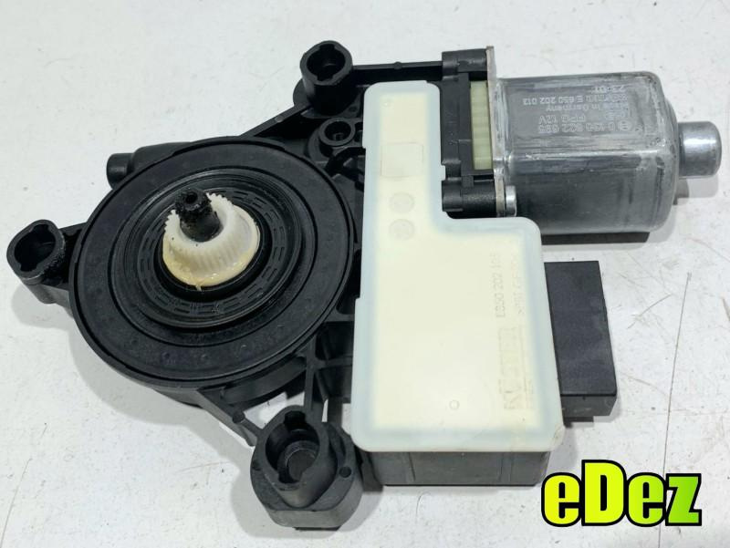 Motoras macara geam stanga spate Volkswagen Polo VI facelift (2021->) AW 5Q0959407D