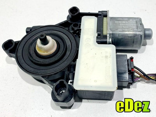 Motoras macara geam stanga spate Volkswagen Tiguan 2 (2016-2020) 5Q0959811E