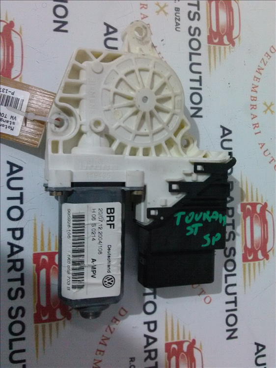 Motoras macara geam stanga spate VW TOURAN an fabr.2007
