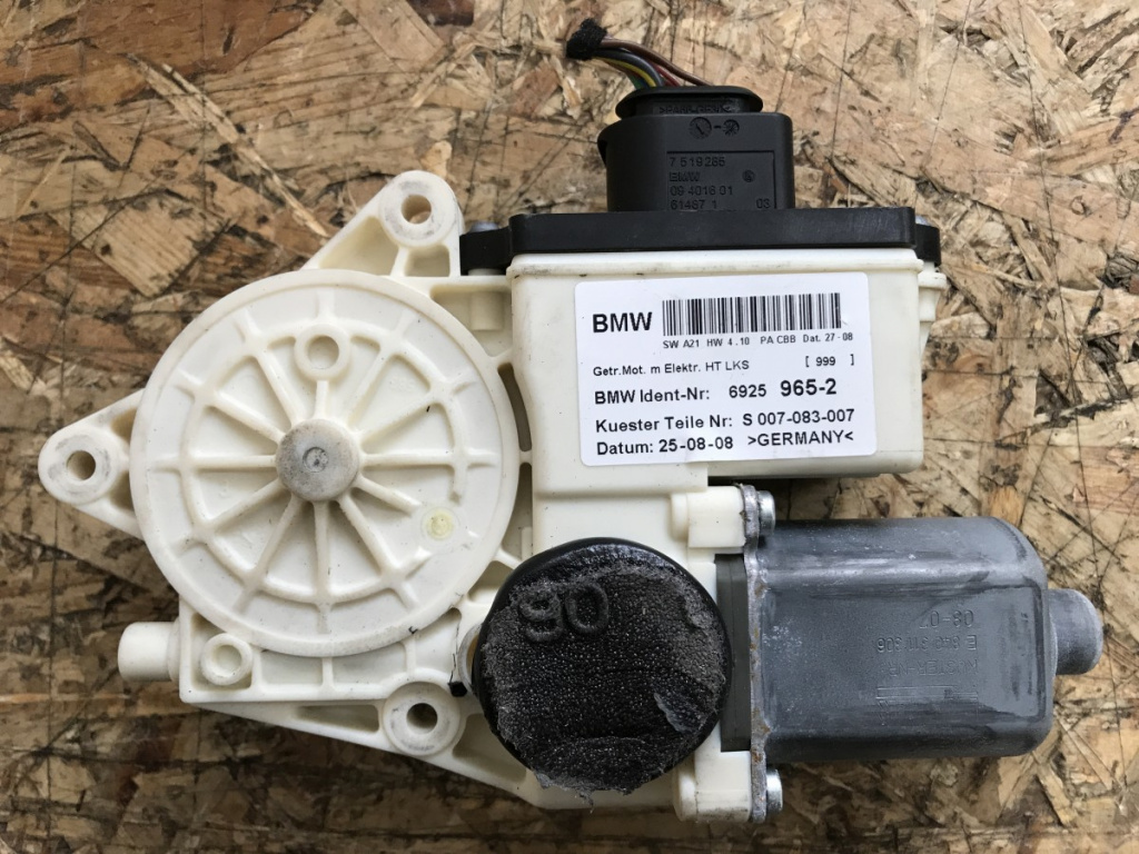 Motoras macara geam stanga spate X3 E83 facelift suv 2008 (69259652)