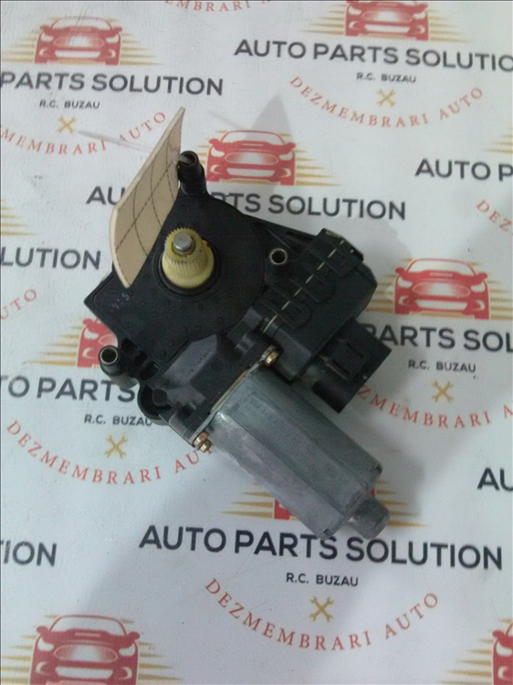 Motoras macara geam usa dreapta fata AUDI A4 an fabr. 2000