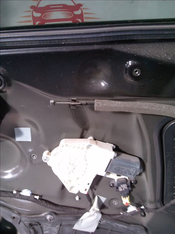 Motoras macara geam usa dreapta fata AUDI A6 3.0 TDI an fabr. 2013