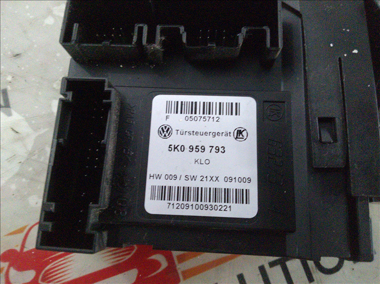 Motoras macara geam usa dreapta fata SKODA OCTAVIA 2