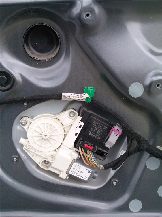 Motoras macara geam usa dreapta fata VW GOLF 5