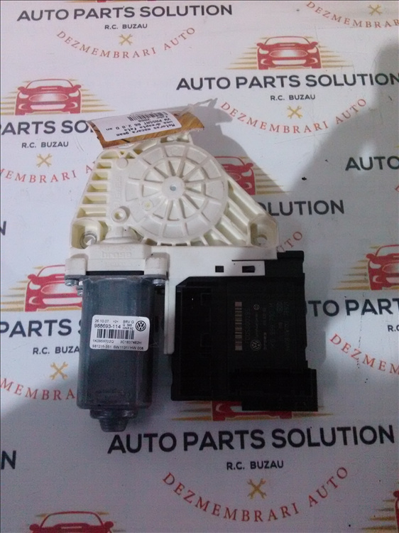Motoras macara geam usa dreapta fata VW PASSAT B6 2.0 D an fabr. 2008