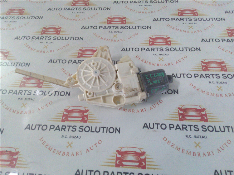 Motoras macara geam usa stanga fata MERCEDES E-CLASS an fabr.2011