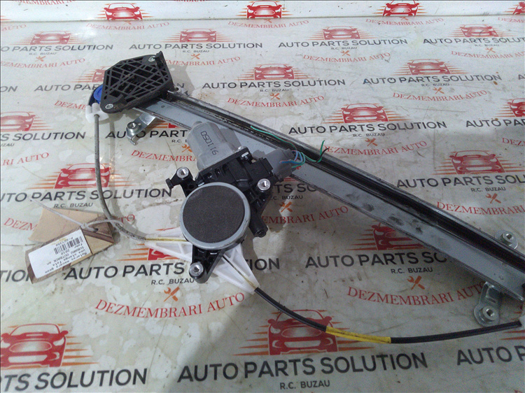 Motoras macara geam usa stanga fata SUBARU OUTBACK an fabr. 2010