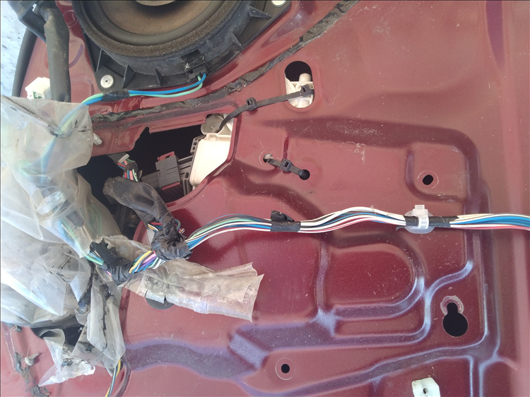 Motoras macara geam usa stanga fata TOYOTA AVENSIS an fabr.2006
