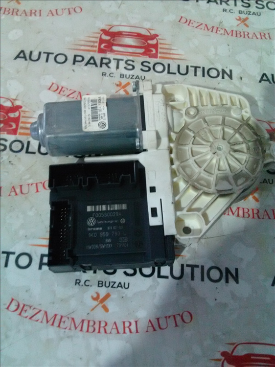 Motoras macara geam usa stanga fata VOLKSWAGEN PASSAT B6