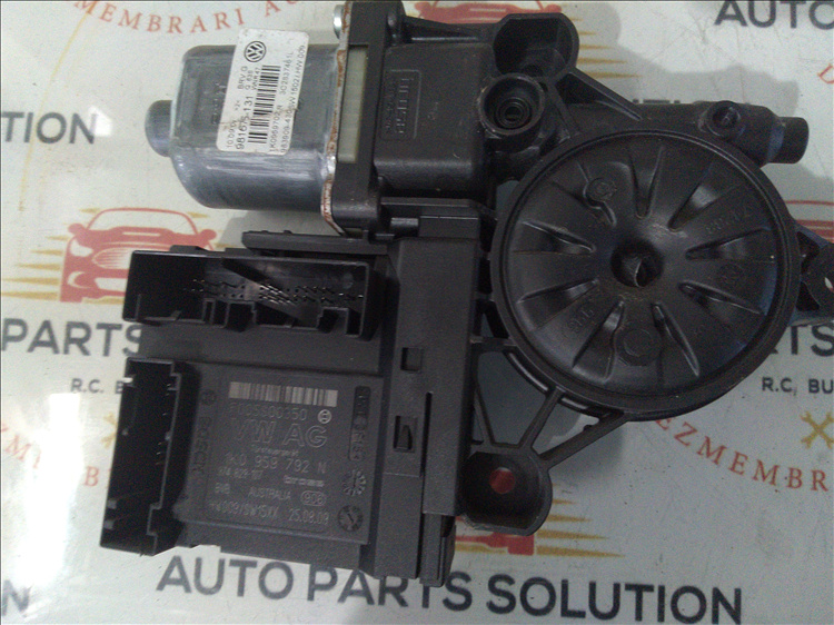 Motoras macara geam usa stanga fata VOLKSWAGEN PASSAT B6