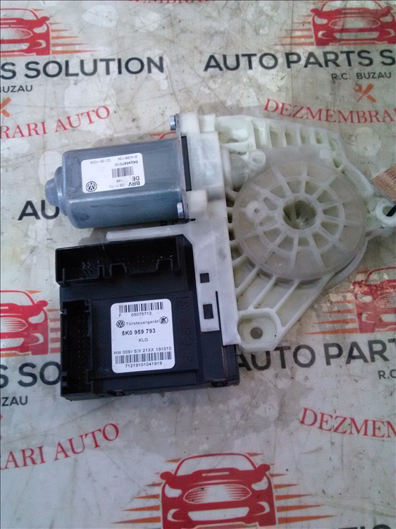 Motoras macara geam usa stanga fata VOLKSWAGEN GOLF 6