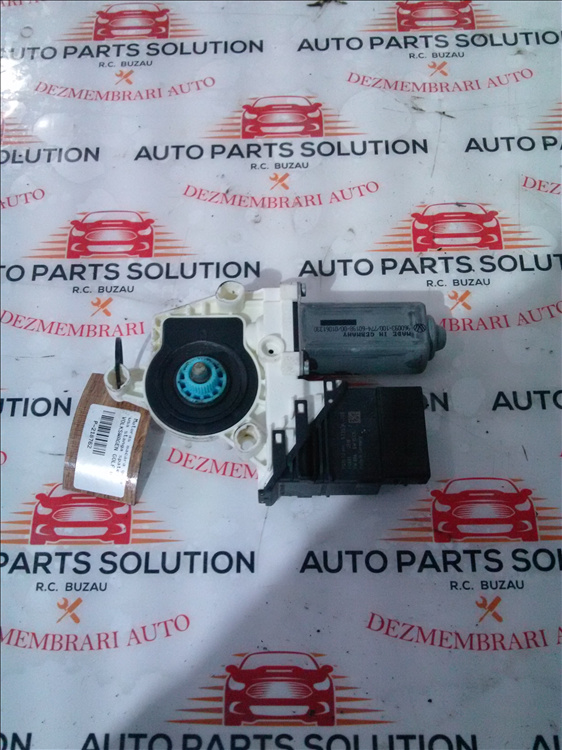 Motoras macara geam usa stanga spate VOLKSWAGEN GOLF 6