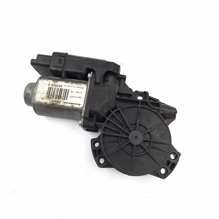 Motoras Macara Kia Ceed (Ed) 2006-2012 Spate Stanga 402059D, 403951A8, 440850C Arvin Meritor