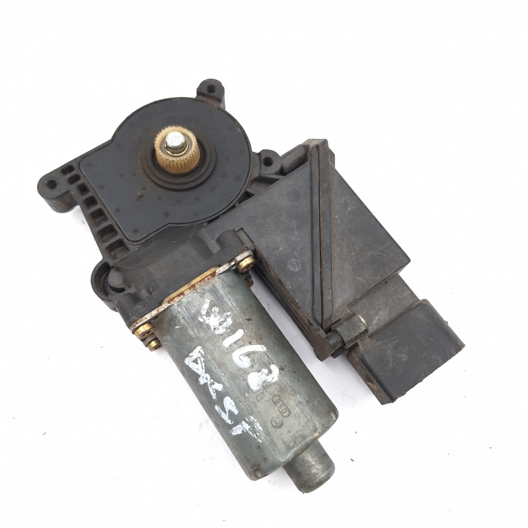 Motoras Macara Mercedes-Benz A-Class (W168) 1997-2004 Spate Dreapta 119830300, 100798, 05073112, 0130821698, 114897Xxx Bosch