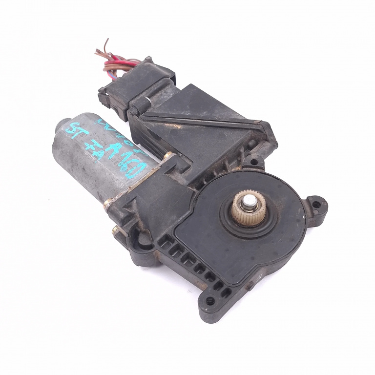 Motoras Macara Mercedes-Benz A-Class (W168) 1997-2004 Fata Stanga 0130821699, 114898Xxx, 101155300, 05073101, 220698, 0130821699 Bosch