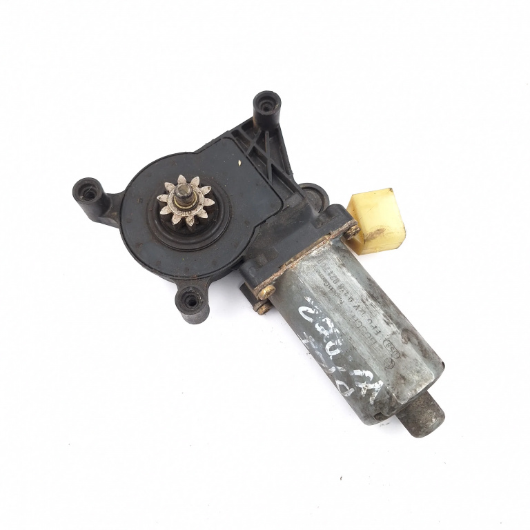 Motoras Macara Mercedes-Benz C-Class (W202) 1993-2001 Fata Dreapta 0130821709, 0 130 821 709, 119153Xxx, 119 153 Xxx Brose/Bosch