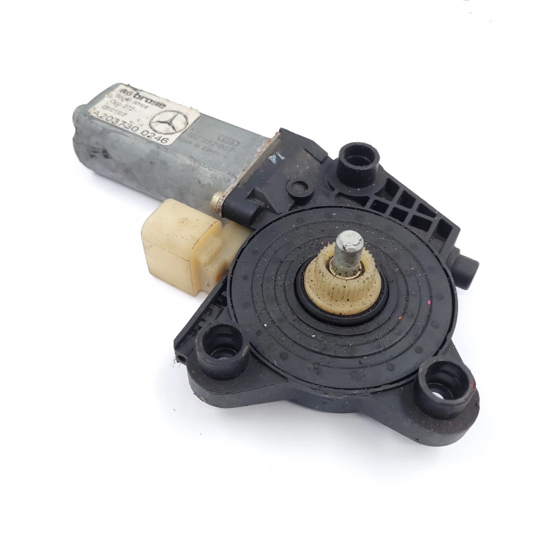 Motoras Macara Mercedes-Benz C-Class (W203) 2000-2007 Spate Dreapta A2037300246, A 203 730 02 46, 0130822007, 0 130 822 007 Brose