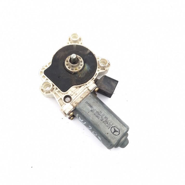 Motoras Macara Mercedes-Benz C-Class (W203) 2000-2007 Fata Dreapta A2118201742, 990595100, 7746002817, 20082605 Brose, Siemens