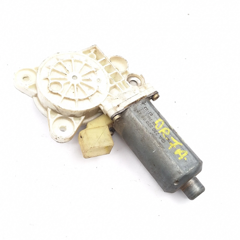 Motoras Macara Mercedes-Benz Clk W209 2002-2009 Fata Dreapta A2308200942, 106256102, 0130821920 Brose, Bosch