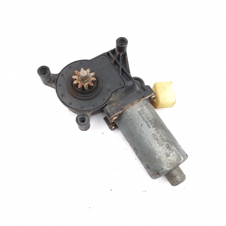 Motoras Macara Mercedes-Benz E-Class (W210) 1995-2003 Fata Dreapta 0130821709, 119153Xxx Bosch