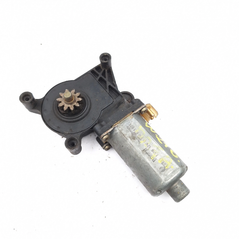 Motoras Macara Mercedes-Benz E-Class (W210) 1995-2003 Fata Dreapta 0130821671, 0 130 821 671 Bosch