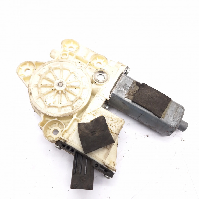 Motoras Macara Opel Vectra C 2002-2008 Fata Stanga 0130822011, 9178987, 106045103, 106155102, 1137328066, 28372129944 Bosch