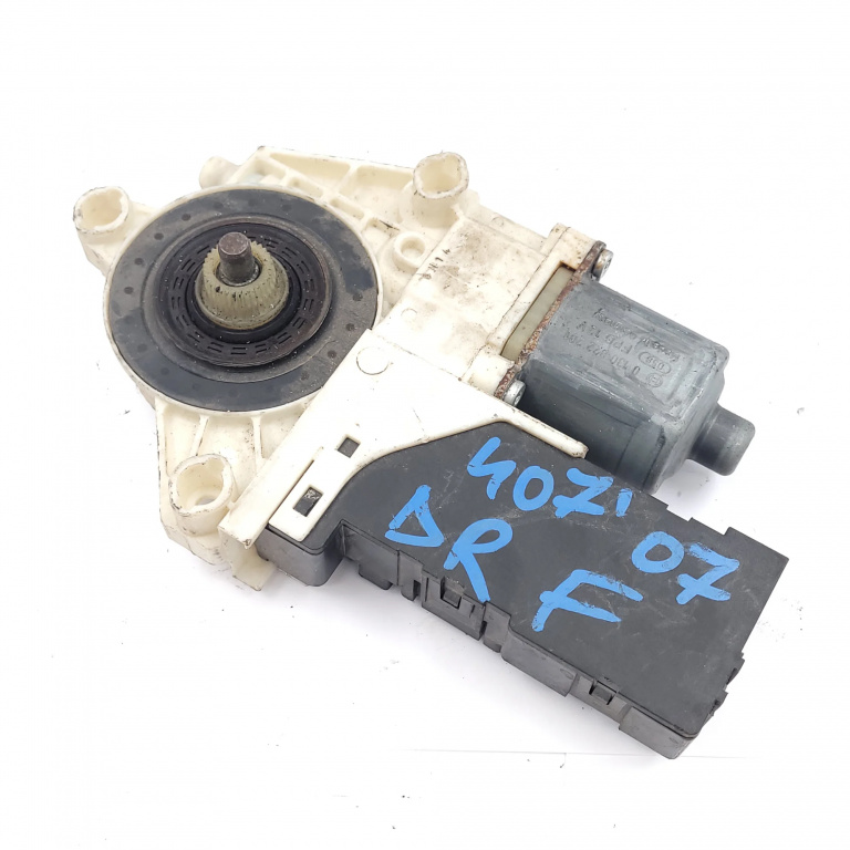 Motoras Macara Peugeot 407 2004-2011 Fata Dreapta 9663036380, 0130822201, 994649109, 994649015, 994329108, 1137328402 Brose